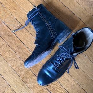 Frye Veronica black Leather Combat Boots